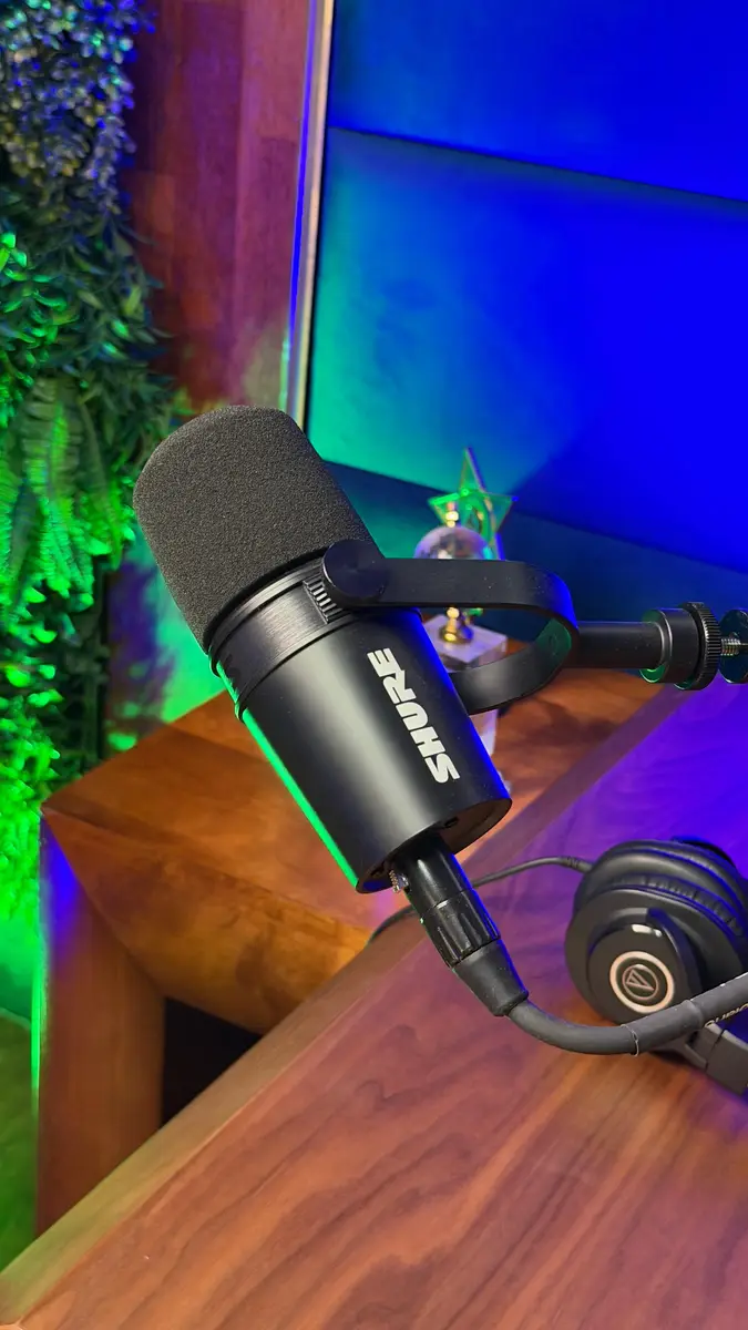 Context Podcast Studio – Microfoane profesionale